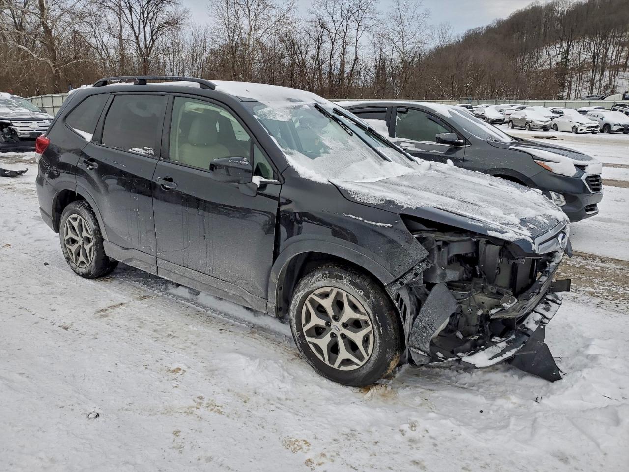2019 SUBARU FORESTER PREMIUM photo 4