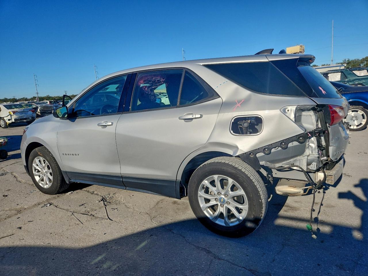 2018 CHEVROLET EQUINOX LS photo 2