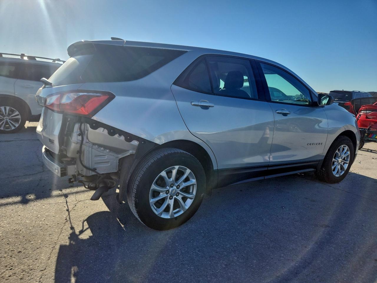 2018 CHEVROLET EQUINOX LS photo 3