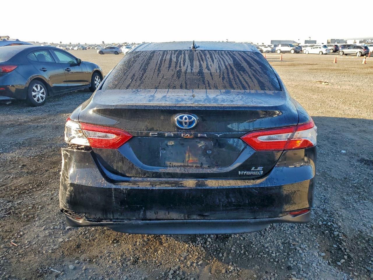 2020 TOYOTA CAMRY LE photo 6