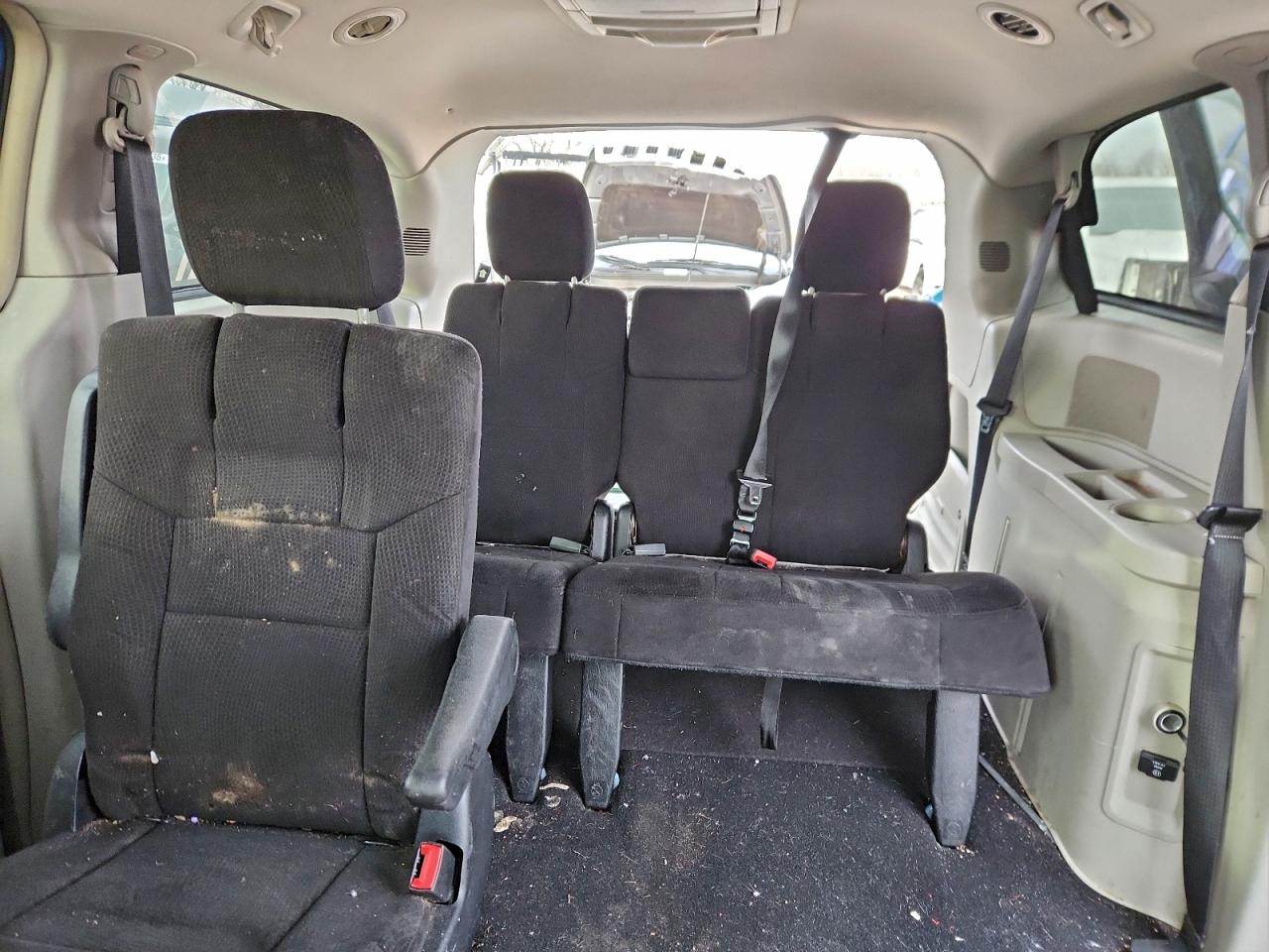 2011 DODGE GRAND CARAVAN CREW photo 10