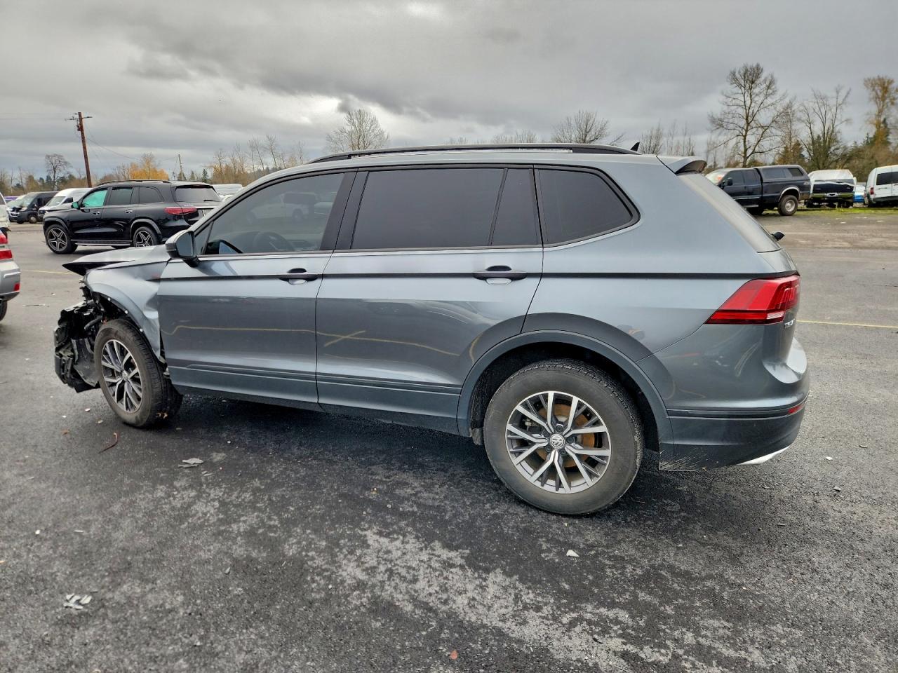 2021 VOLKSWAGEN TIGUAN S photo 2