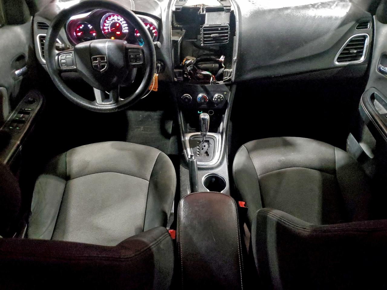 2013 DODGE AVENGER SE photo 8