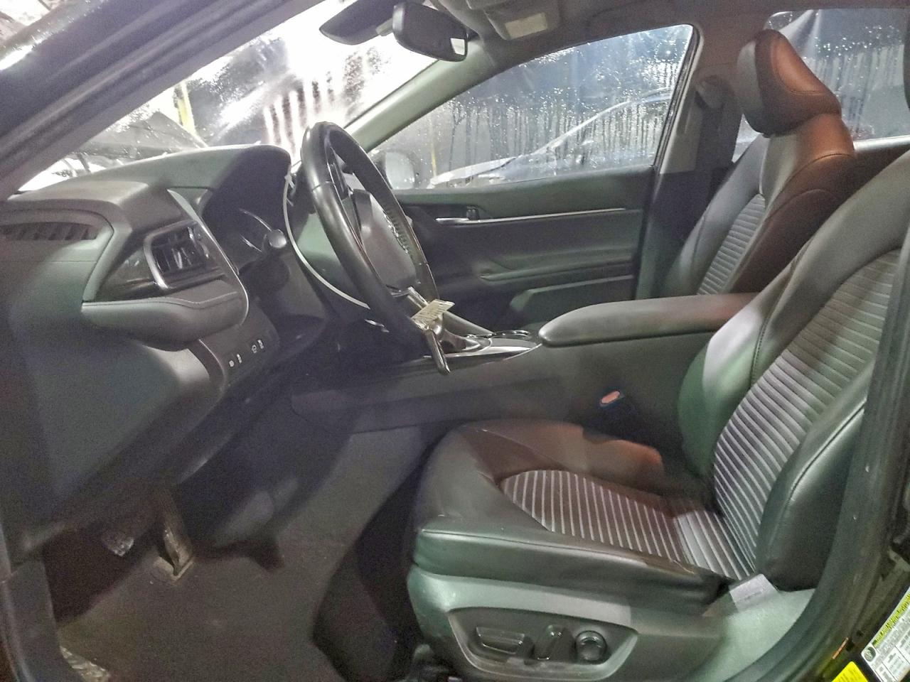 2019 TOYOTA CAMRY L photo 7