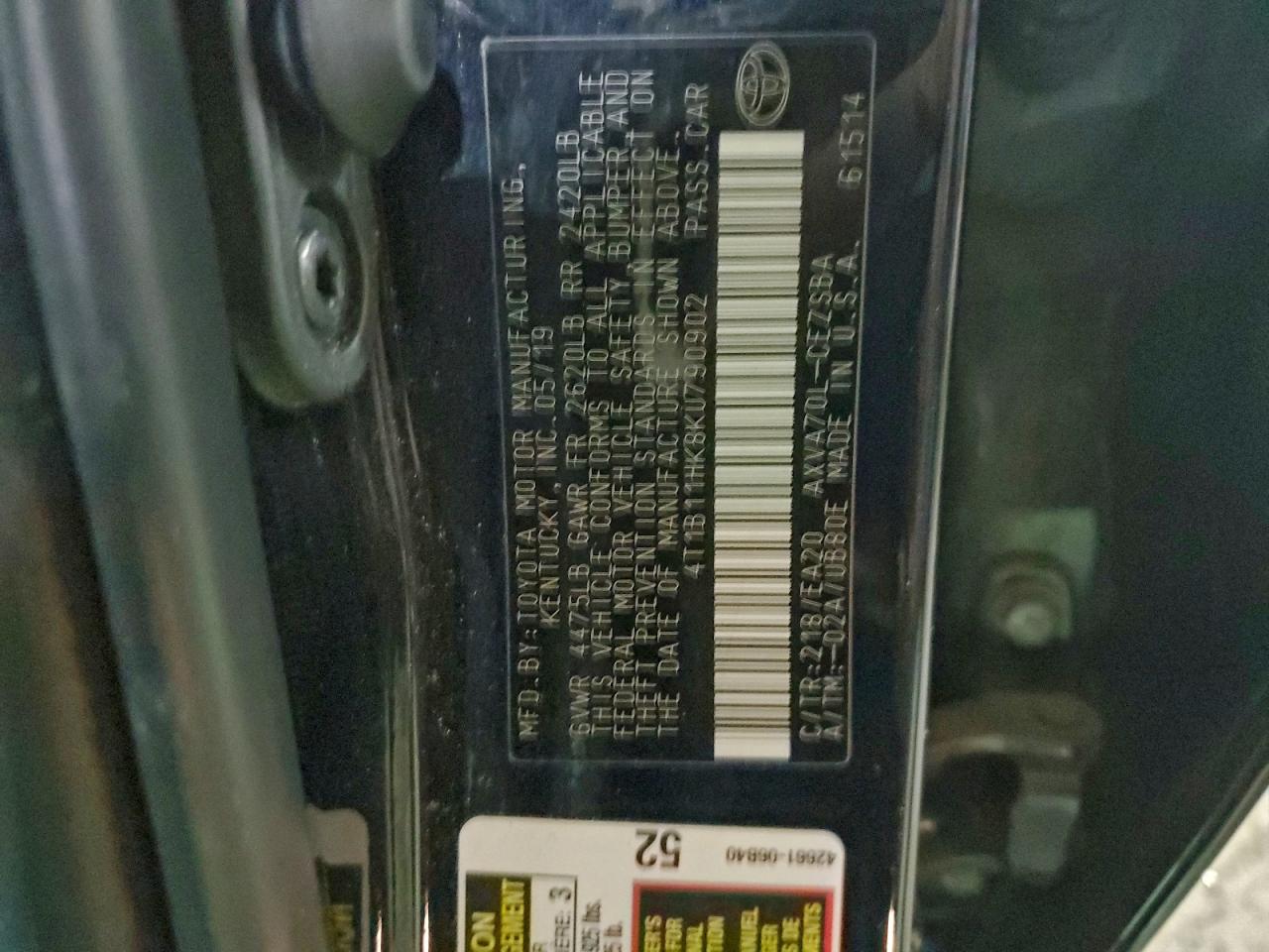 2019 TOYOTA CAMRY L photo 13