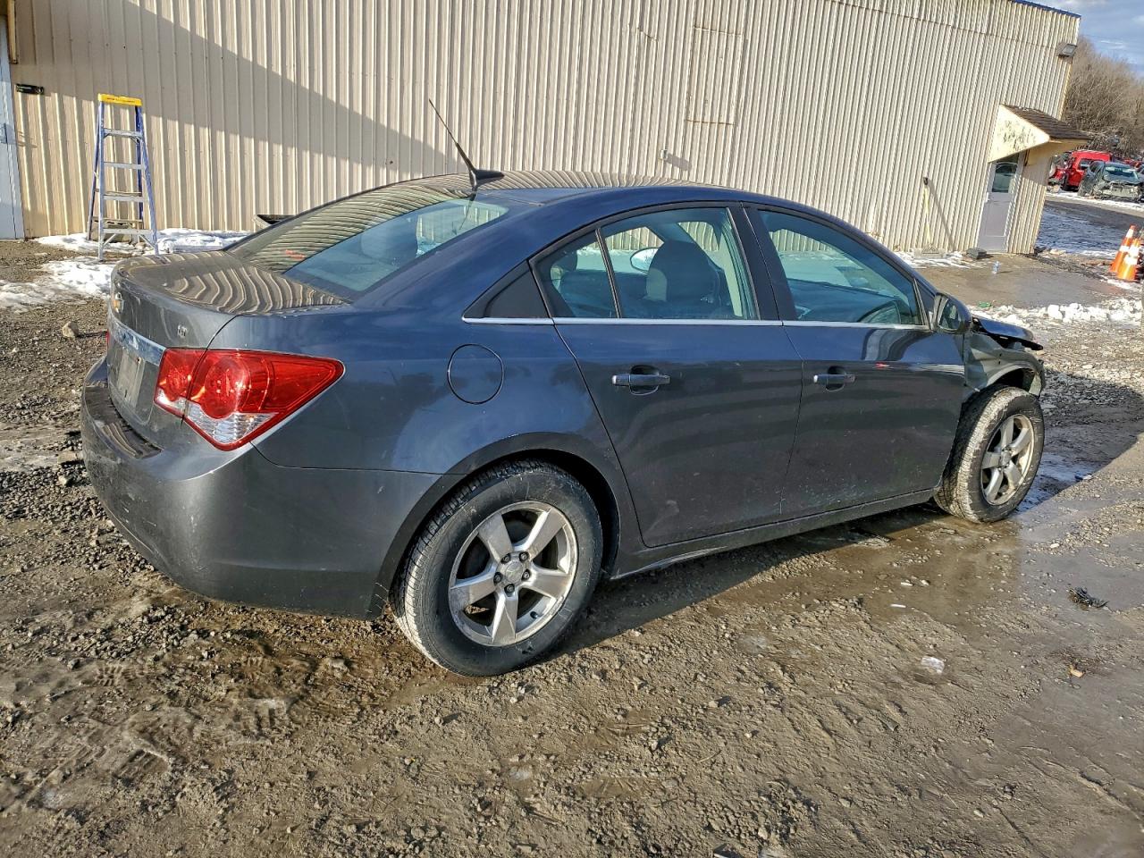 2013 CHEVROLET CRUZE LT photo 3