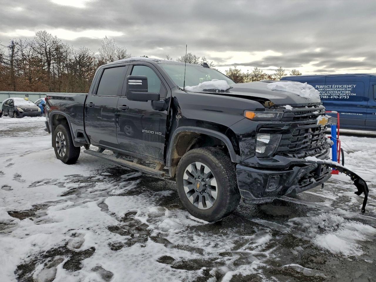 2025 CHEVROLET SILVERADO K2500 CUSTOM photo 10