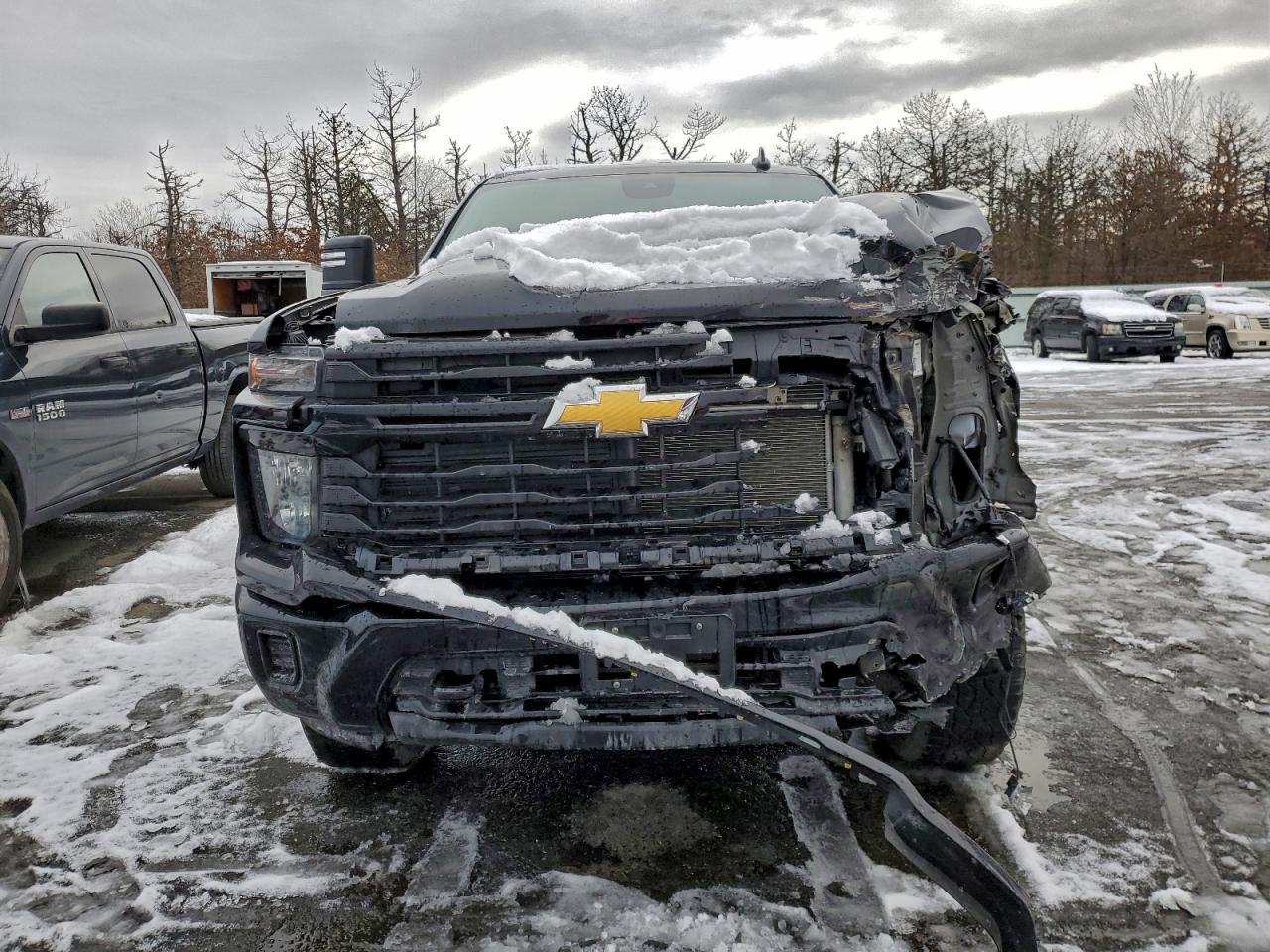 2025 CHEVROLET SILVERADO K2500 CUSTOM photo 13