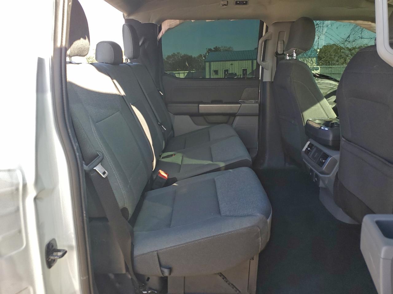 2025 FORD F150 XLT photo 28