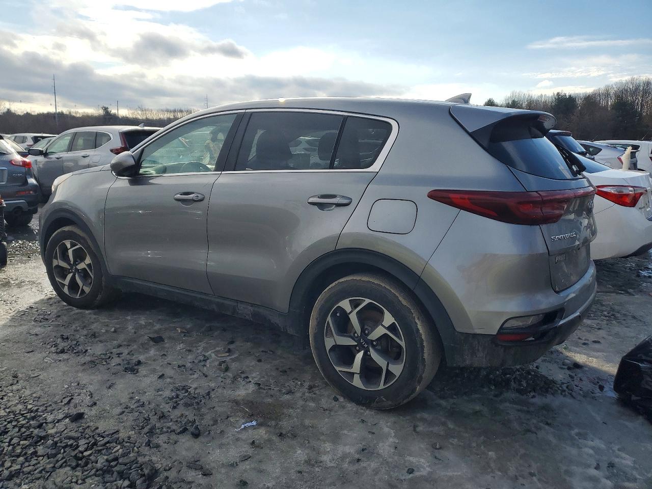 2020 KIA SPORTAGE LX photo 2