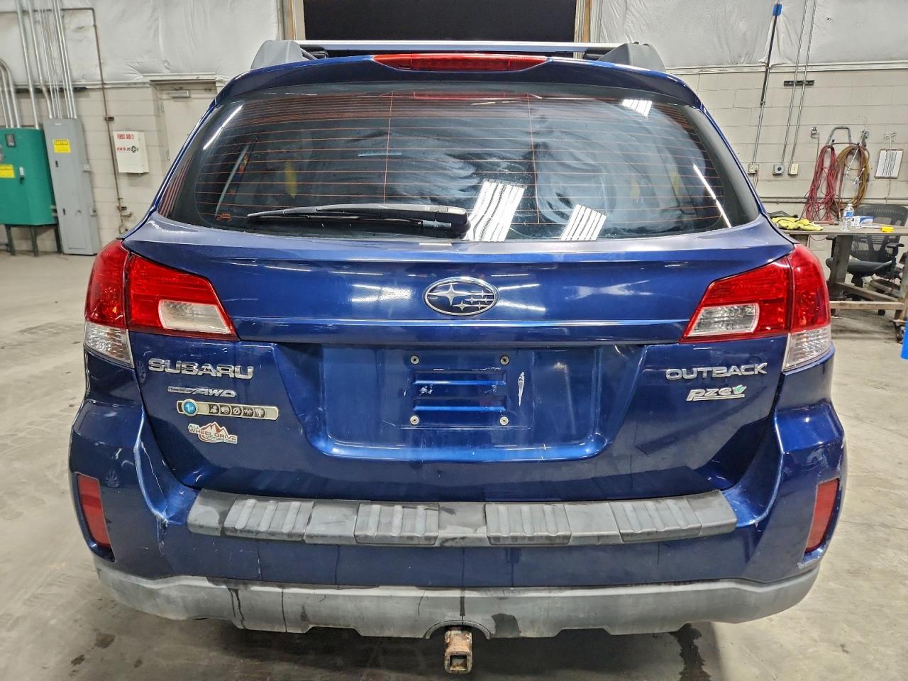 2011 SUBARU OUTBACK 2.5I photo 6