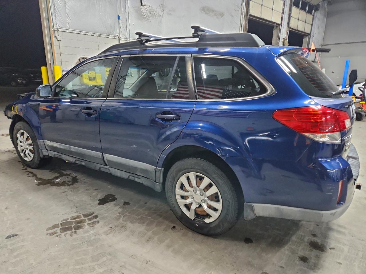 2011 SUBARU OUTBACK 2.5I photo 2