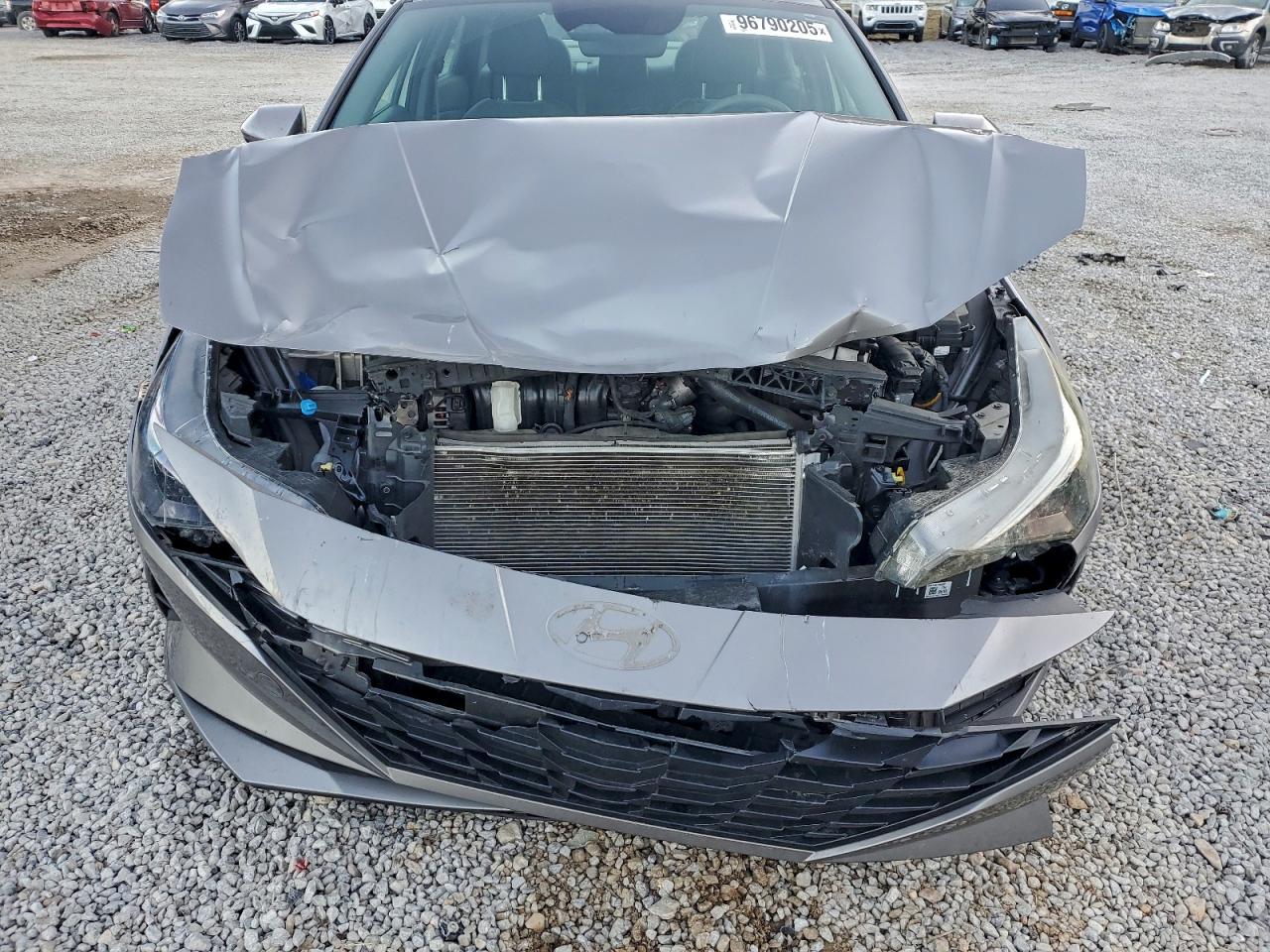 2023 HYUNDAI ELANTRA SE photo 11
