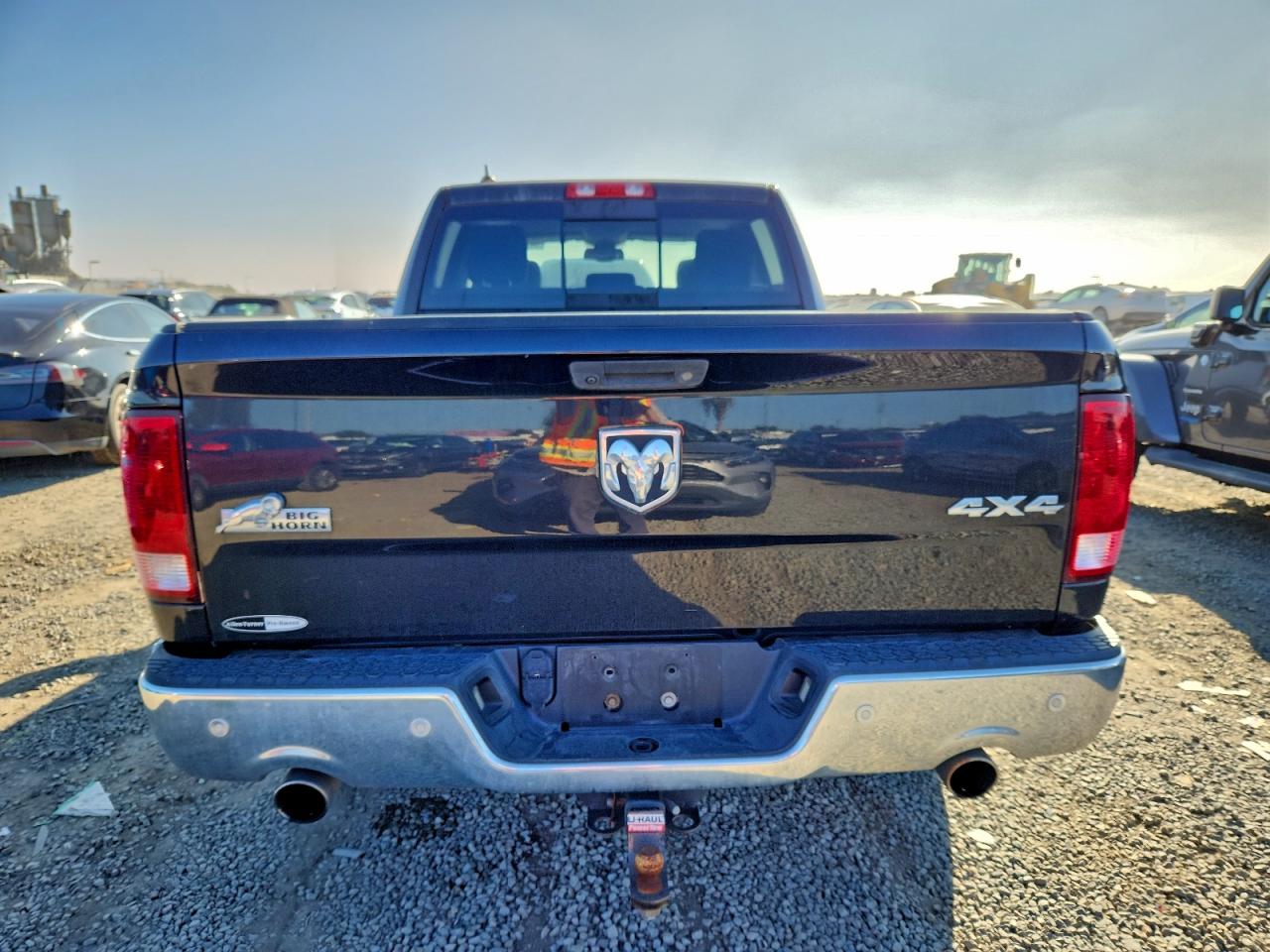 2016 RAM 1500 SLT photo 6