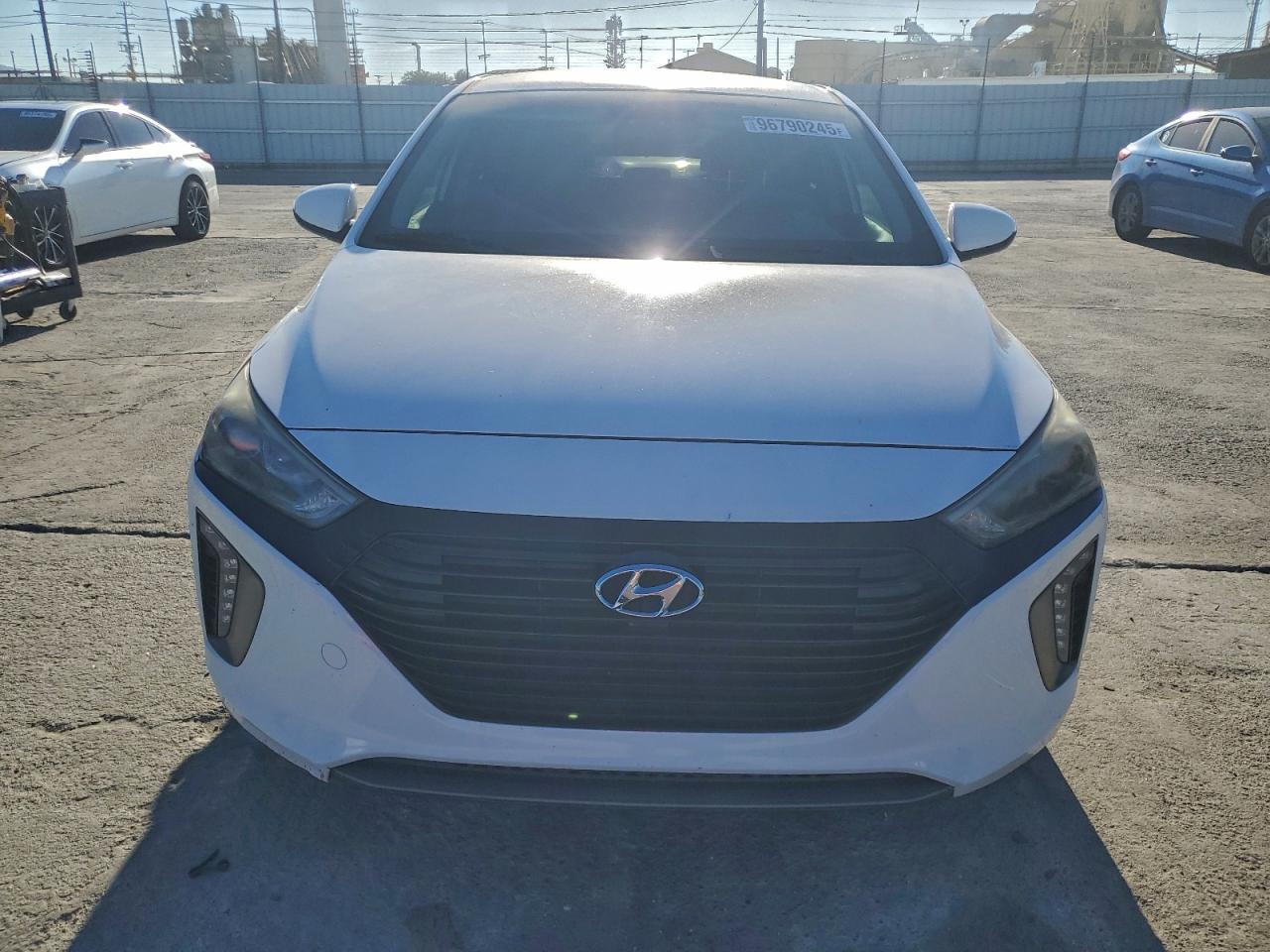 2017 HYUNDAI IONIQ SEL photo 5