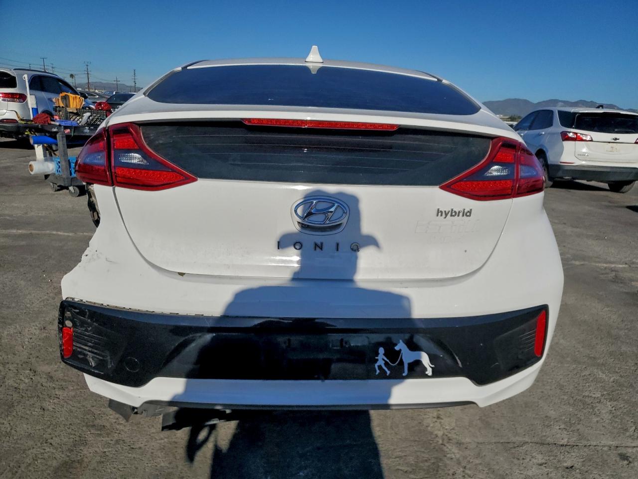 2017 HYUNDAI IONIQ SEL photo 6