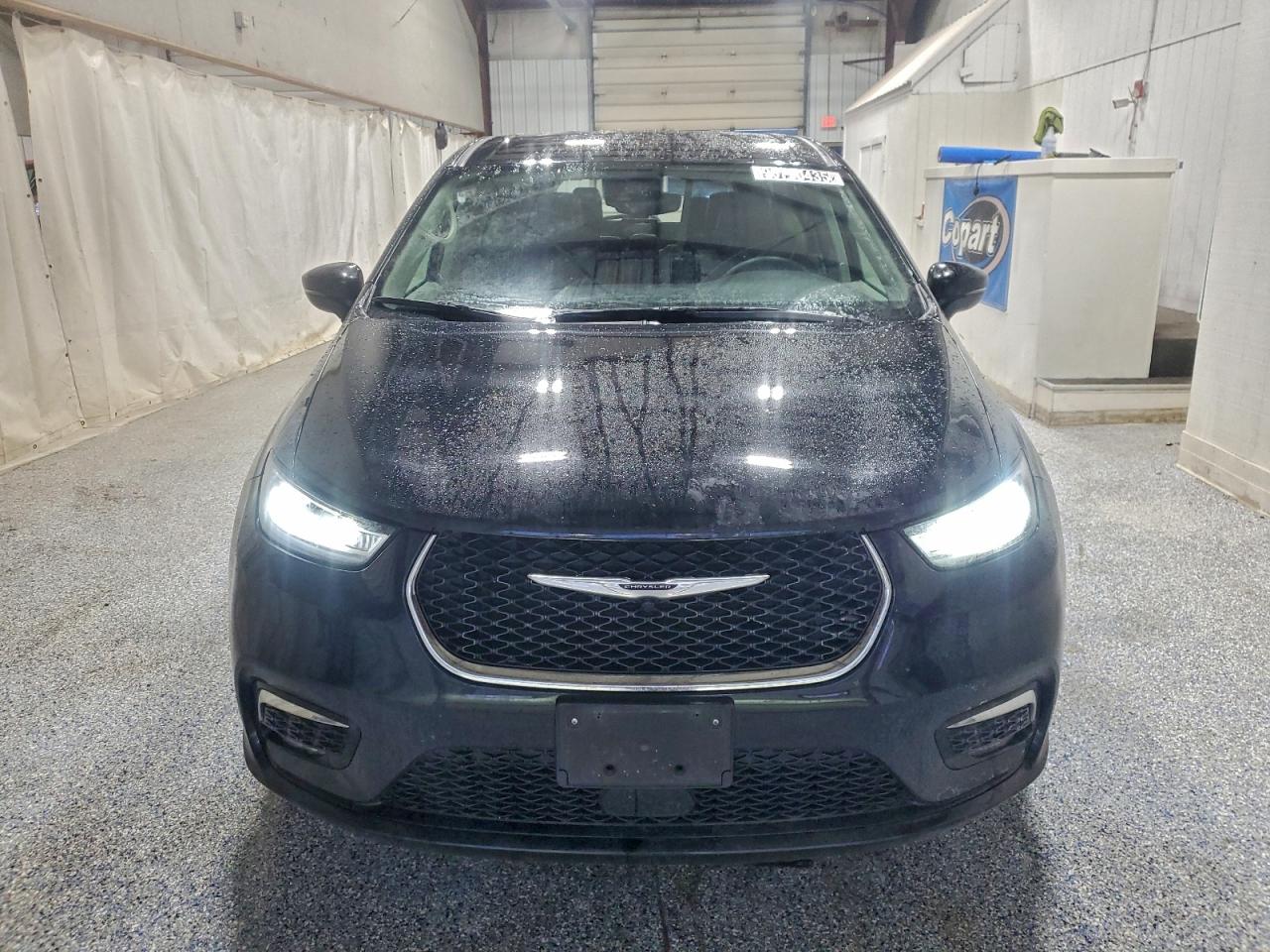 2024 CHRYSLER PACIFICA TOURING L photo 5