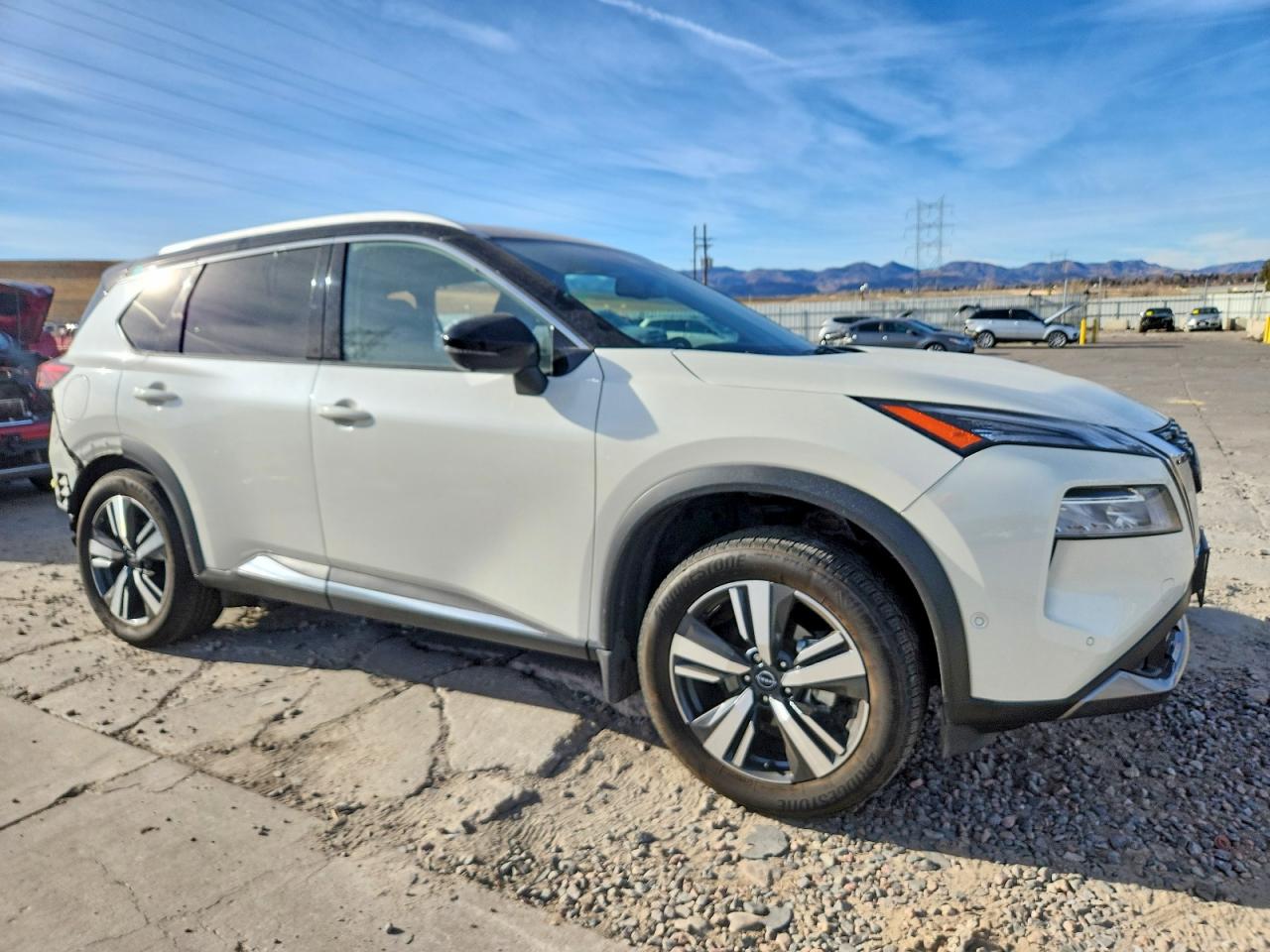 2023 NISSAN ROGUE SL photo 4