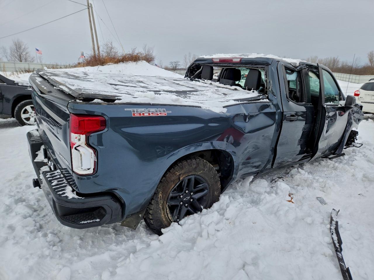 2019 CHEVROLET SILVERADO K1500 TRAIL BOSS CUSTOM photo 3