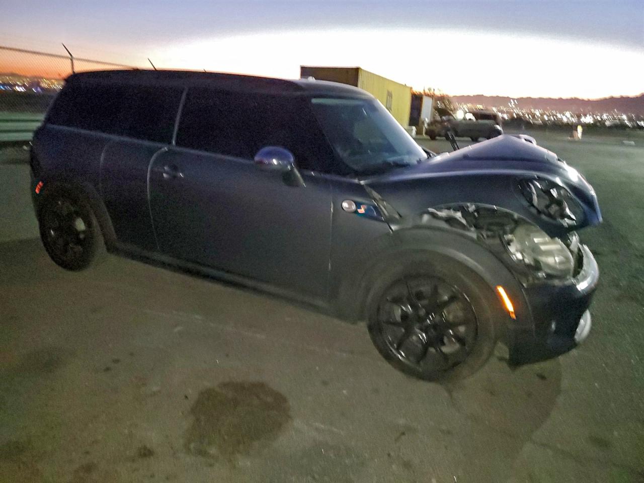 2009 MINI COOPER S CLUBMAN photo 4