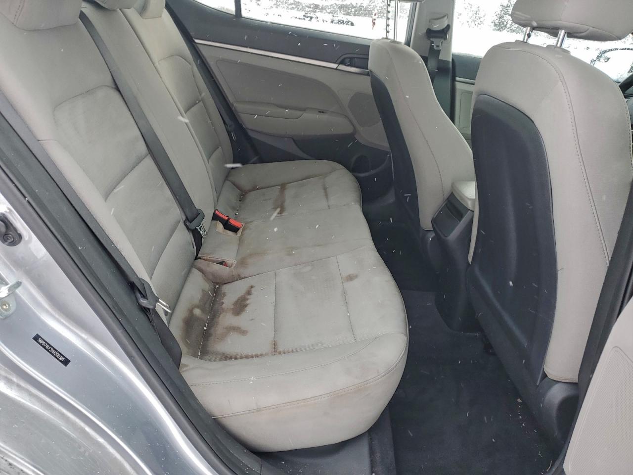 2017 HYUNDAI ELANTRA SE photo 10