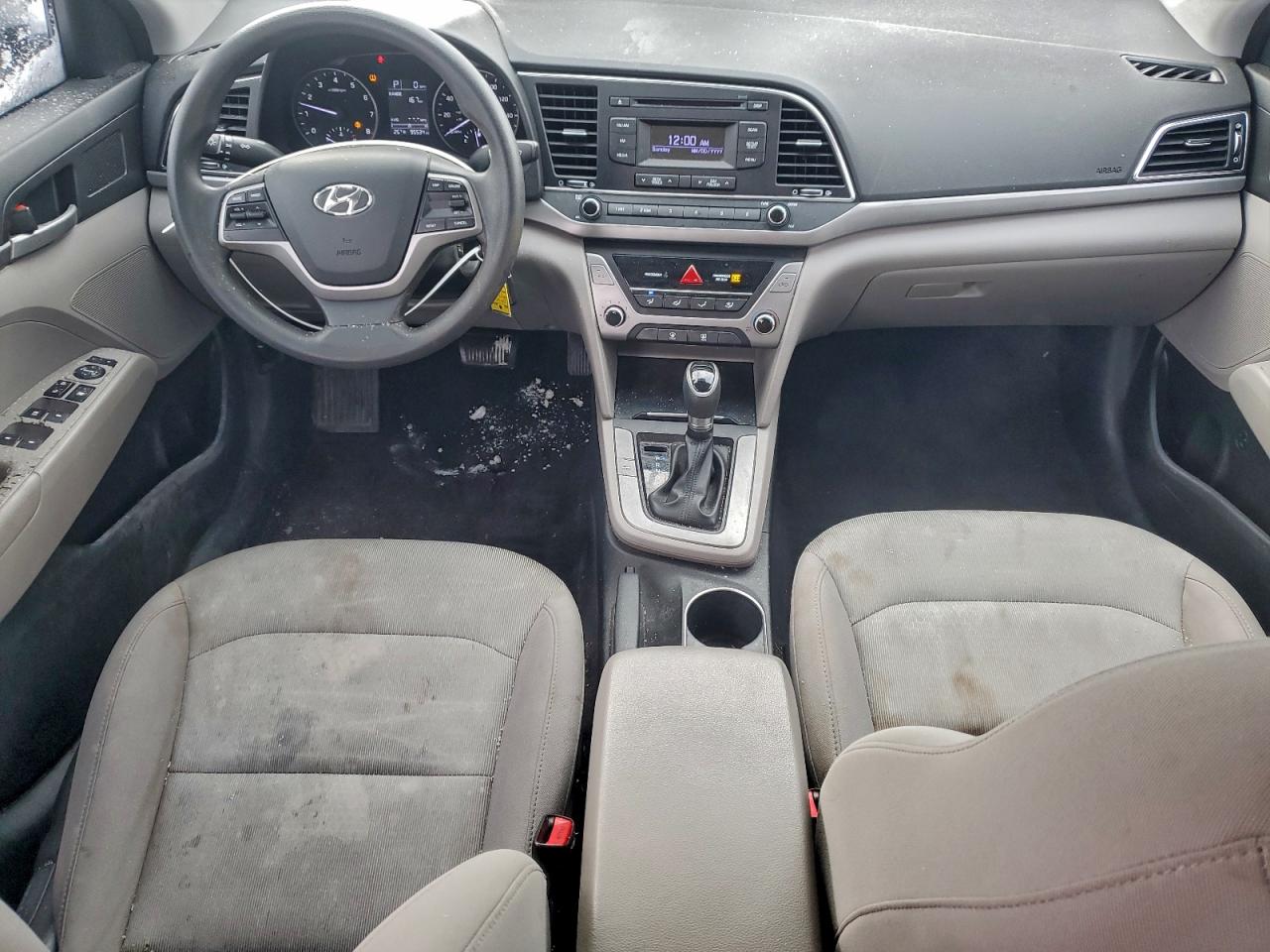 2017 HYUNDAI ELANTRA SE photo 8