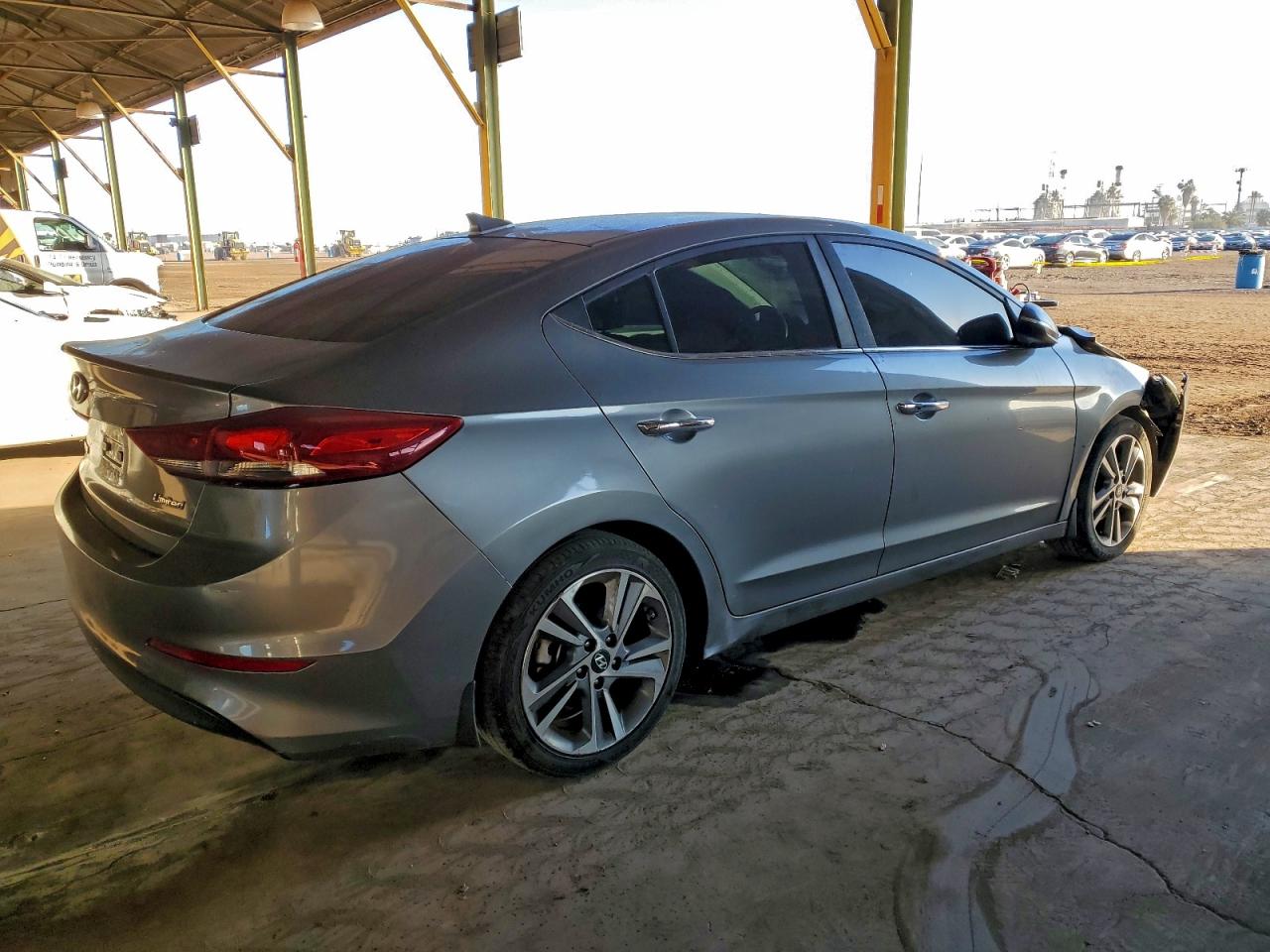 2017 HYUNDAI ELANTRA LIMITED photo 5