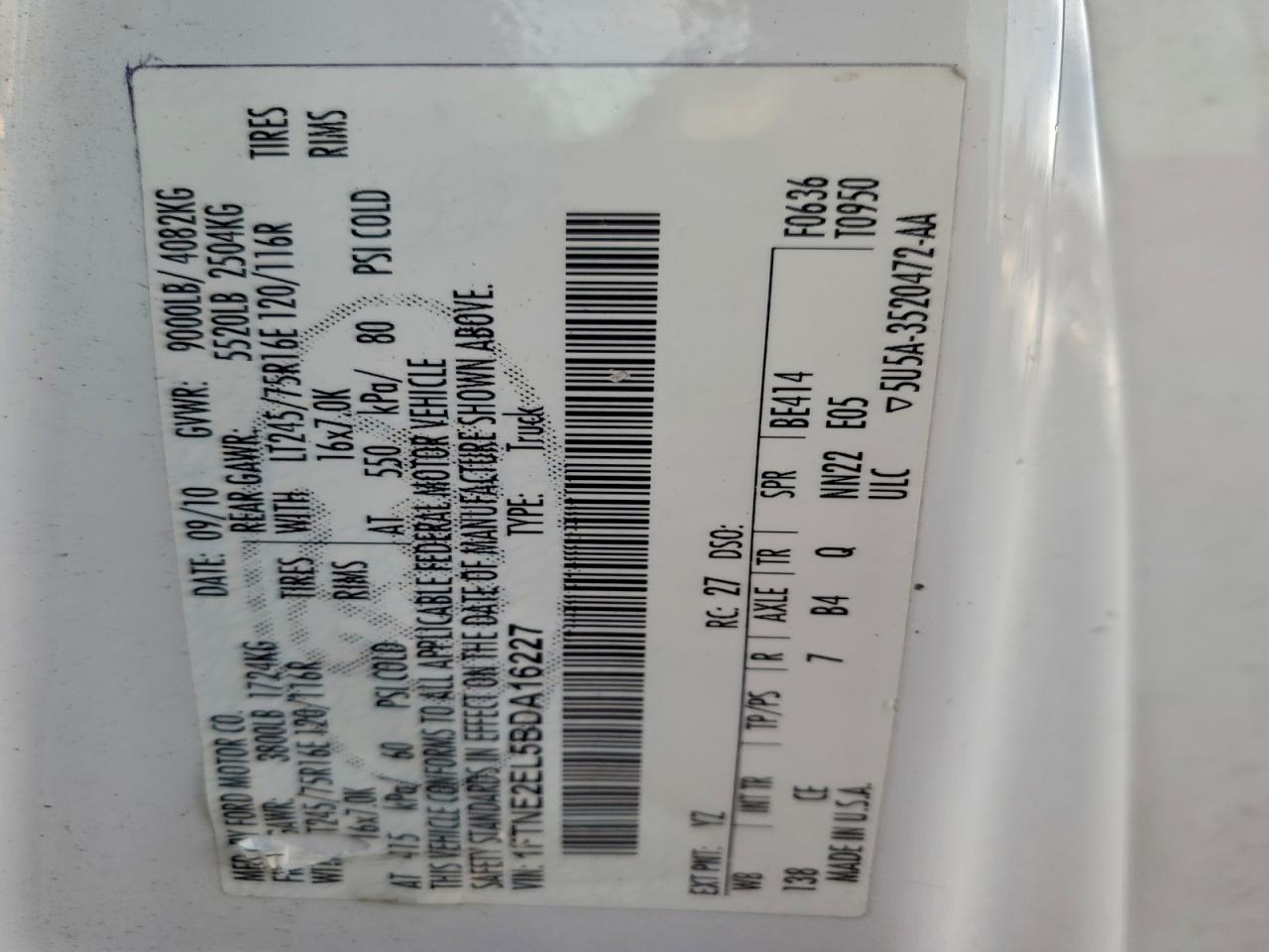 2011 FORD E250 DELIVERY VAN photo 25