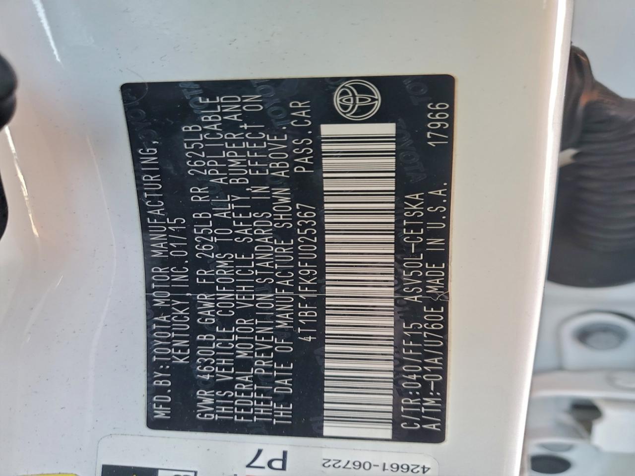 2015 TOYOTA CAMRY LE photo 13