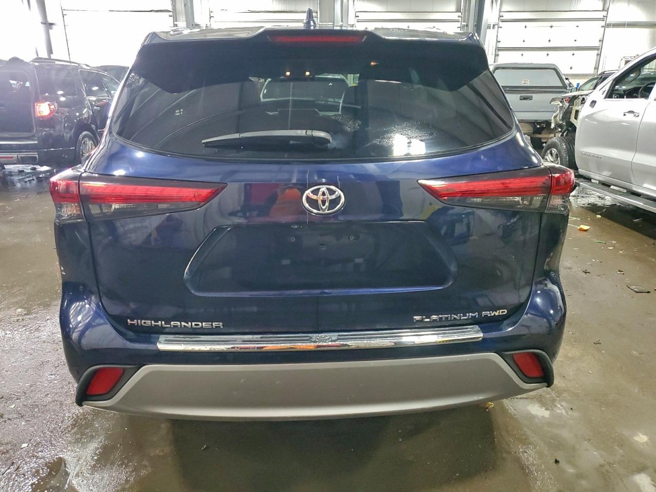 2020 TOYOTA HIGHLANDER PLATINUM photo 6