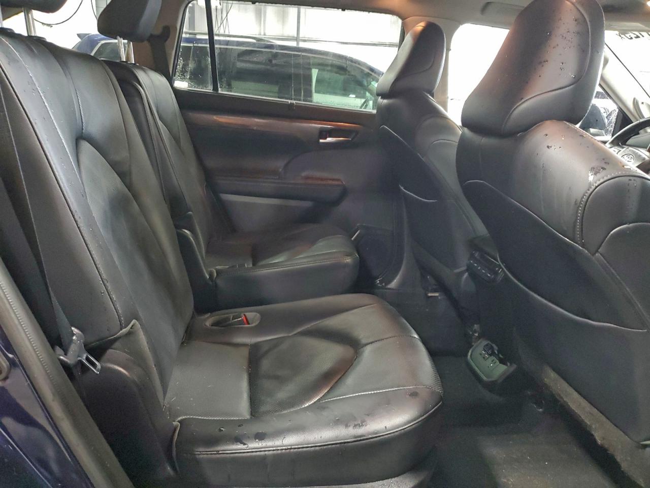 2020 TOYOTA HIGHLANDER PLATINUM photo 11