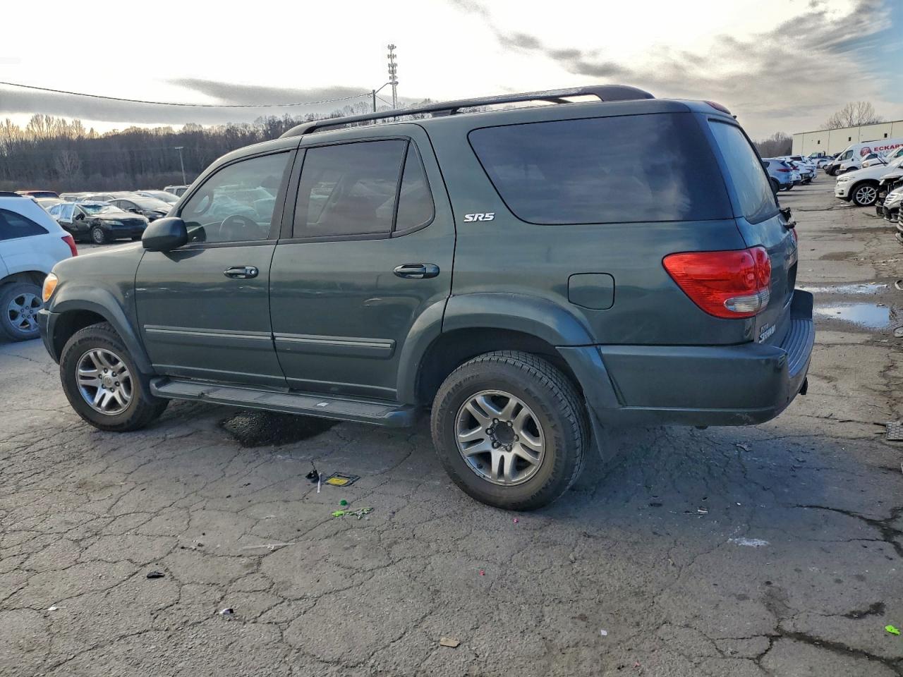 2006 TOYOTA SEQUOIA SR5 photo 2