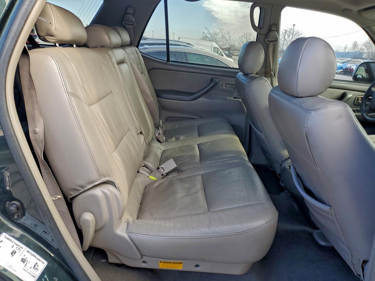 2006 TOYOTA SEQUOIA SR5 photo 11