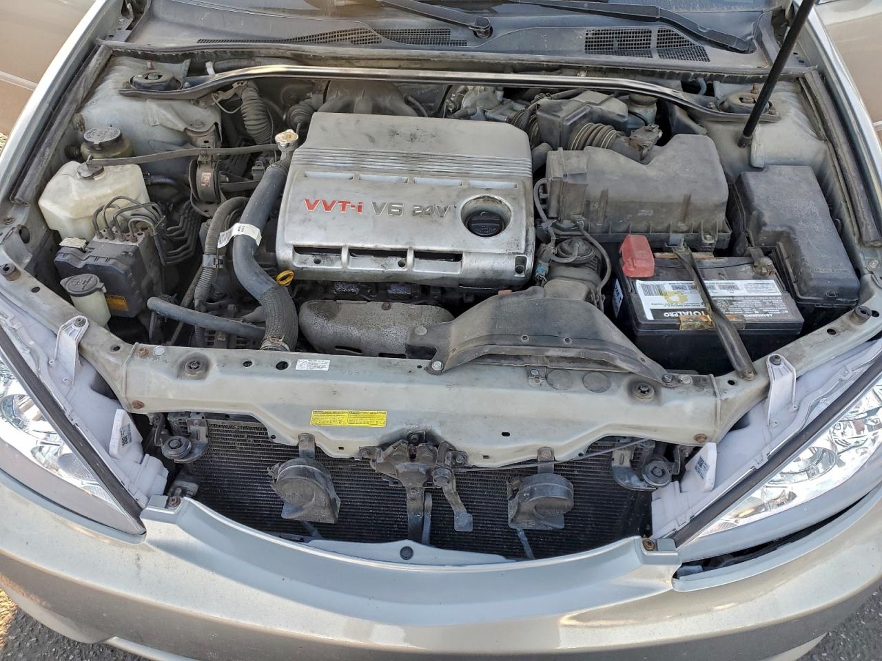 2005 TOYOTA CAMRY LE photo 11