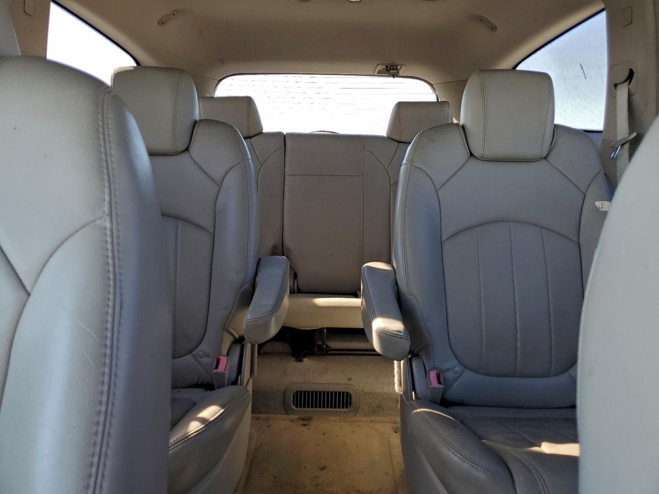 2010 BUICK ENCLAVE CXL photo 10