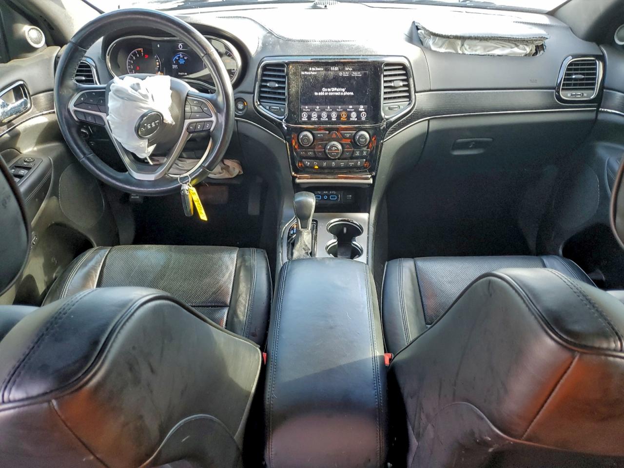 2020 JEEP GRAND CHEROKEE OVERLAND photo 8