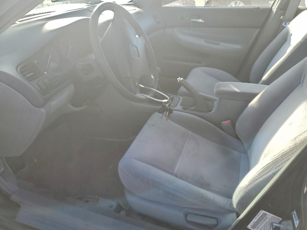 1997 HONDA ACCORD LX photo 7