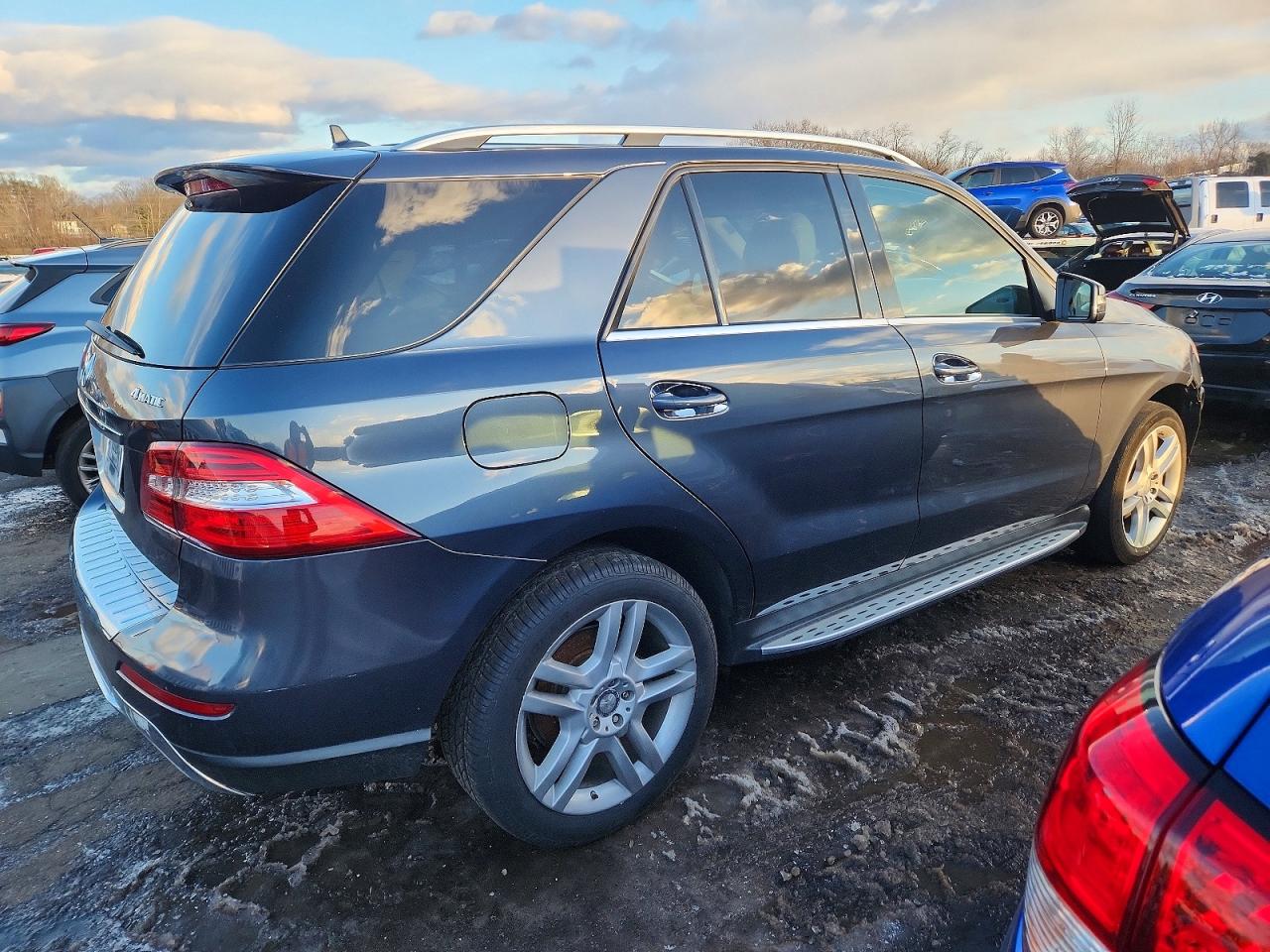 2015 MERCEDES-BENZ ML 350 4MATIC photo 3