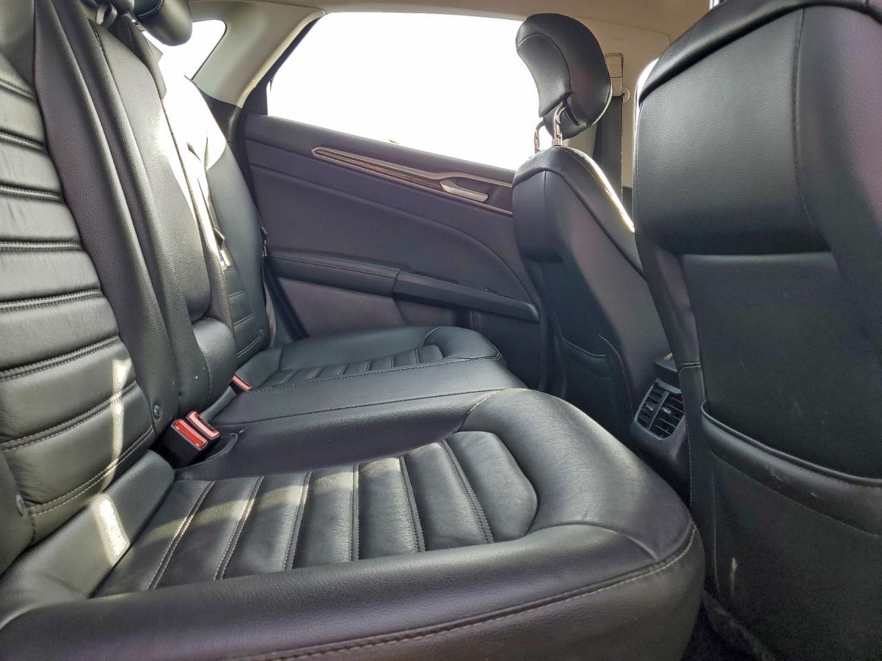 2014 FORD FUSION SE PHEV photo 10