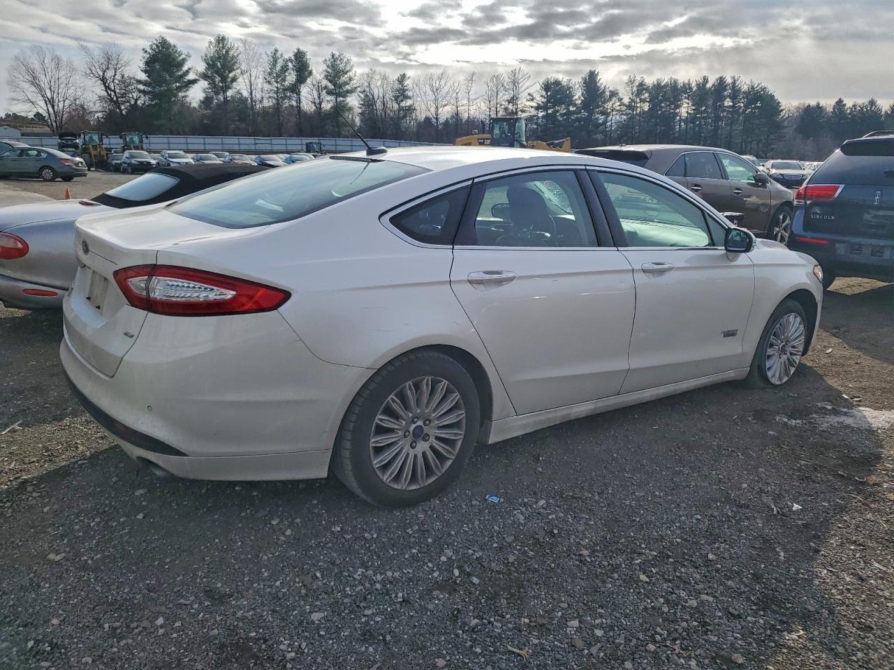 2014 FORD FUSION SE PHEV photo 3