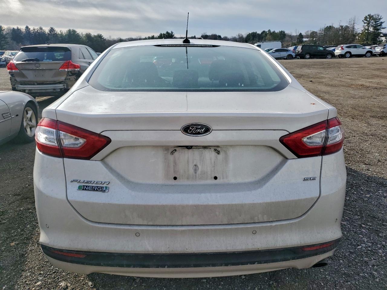 2014 FORD FUSION SE PHEV photo 6