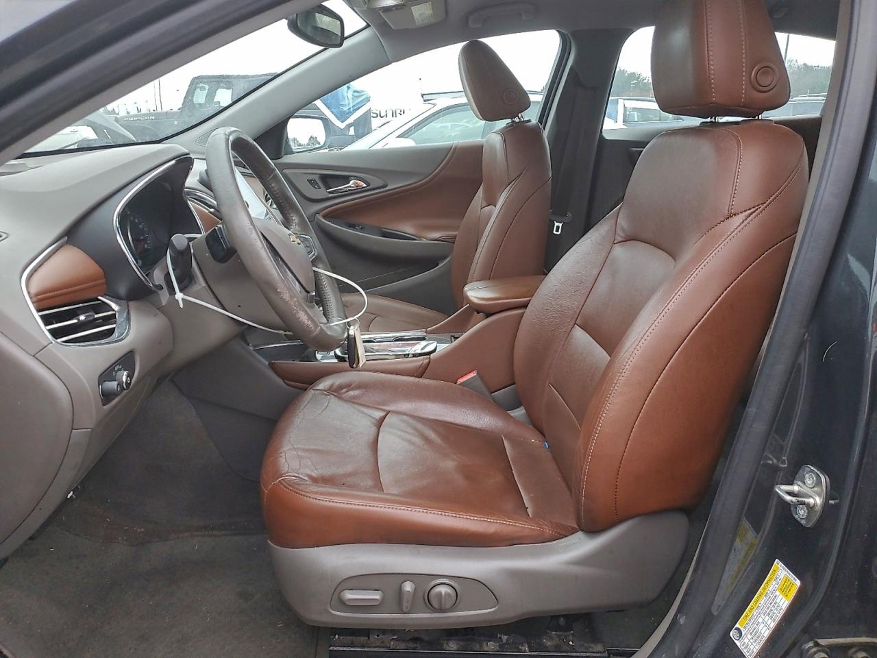 2017 CHEVROLET MALIBU LT photo 7