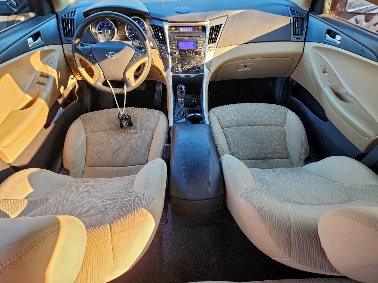 2012 HYUNDAI SONATA GLS photo 8