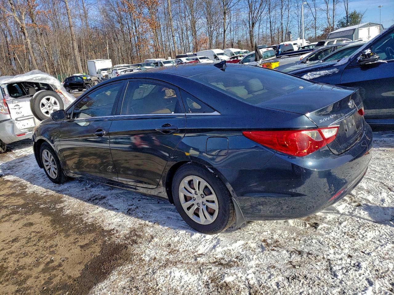 2012 HYUNDAI SONATA GLS photo 2