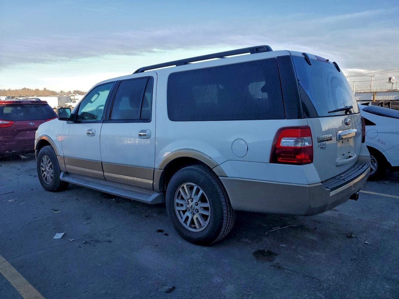 2012 FORD EXPEDITION EL XLT photo 2