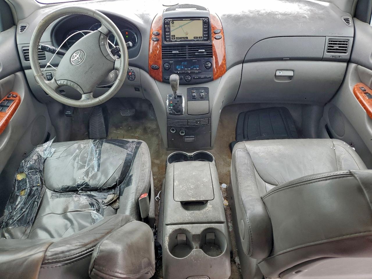 2009 TOYOTA SIENNA XLE photo 8