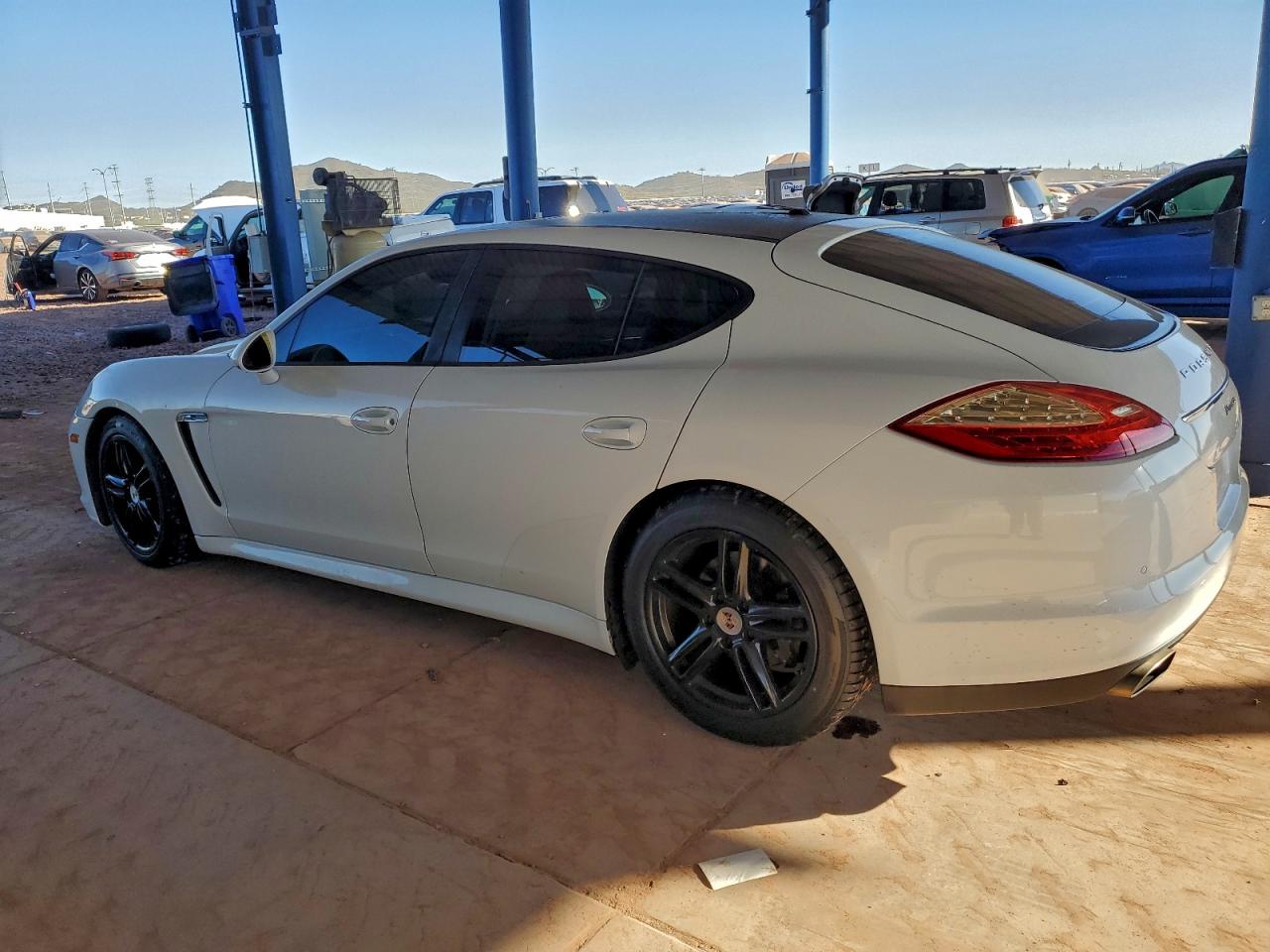 2013 PORSCHE PANAMERA 2 photo 2