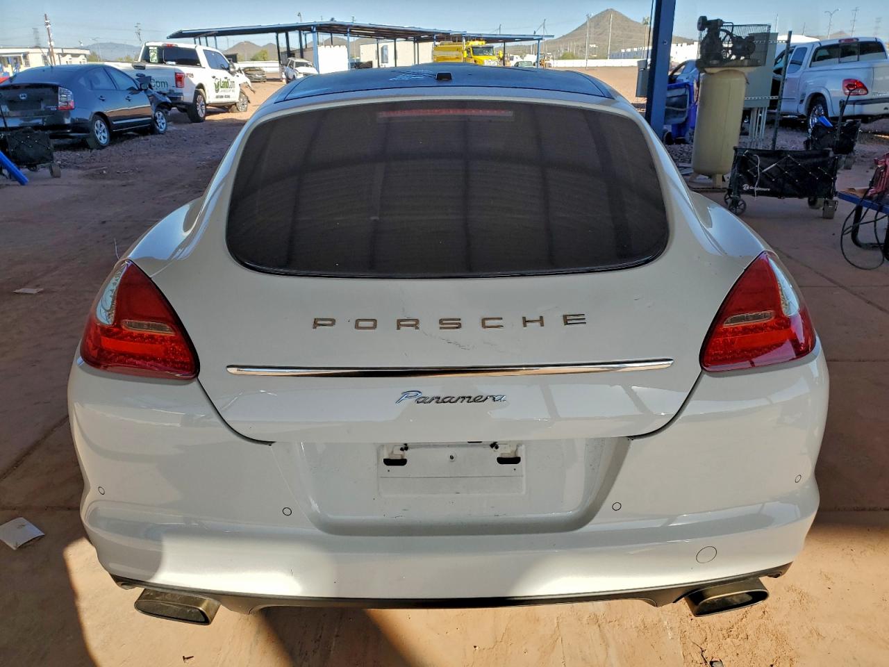 2013 PORSCHE PANAMERA 2 photo 6