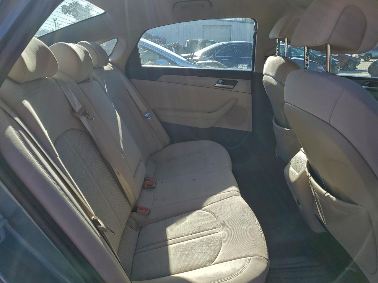 2017 HYUNDAI SONATA SE photo 10