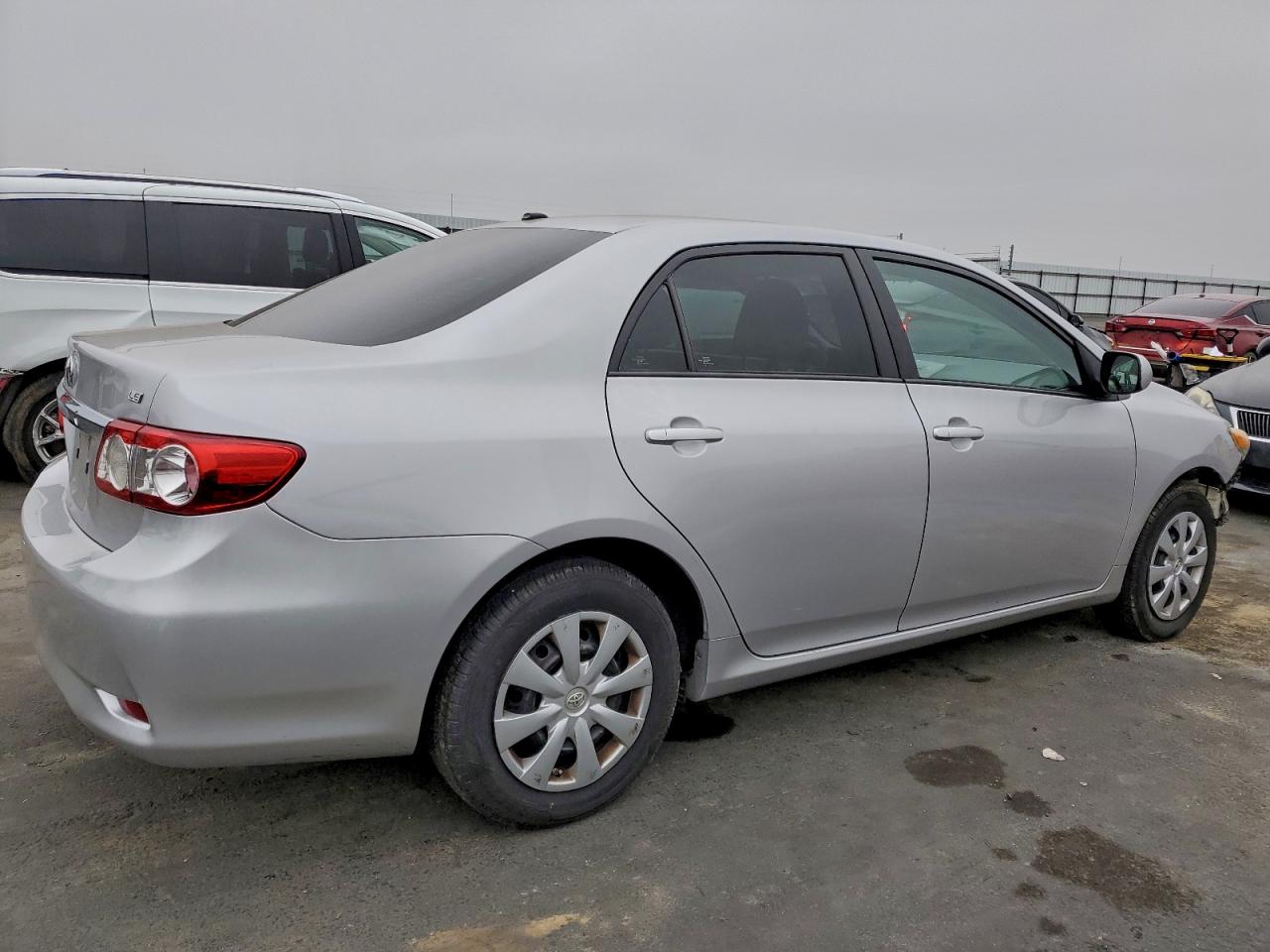 2011 TOYOTA COROLLA BASE photo 3